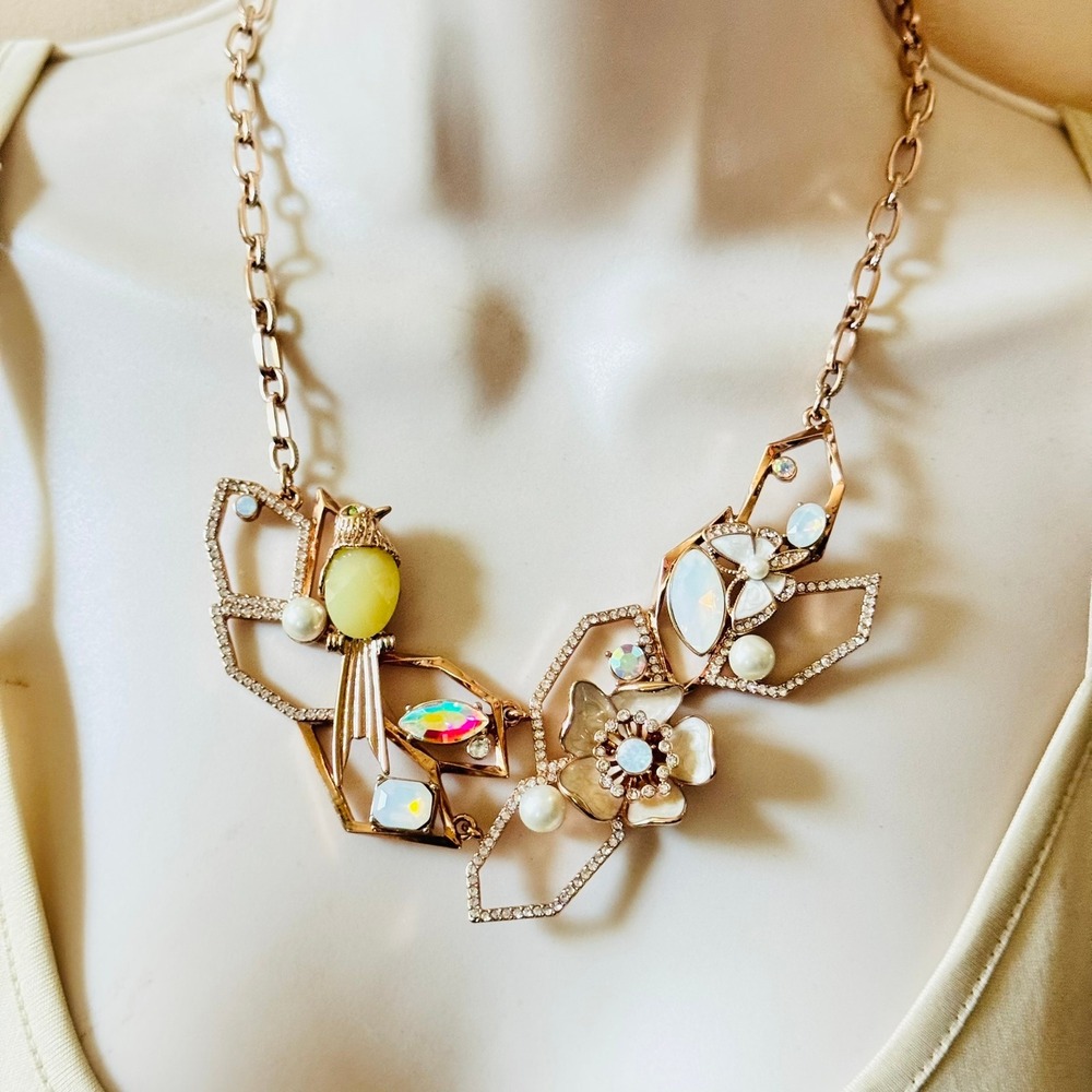 Betsey Johnson HummingBird Flower Necklace Rose Gold Pearl Rhinestone Statement